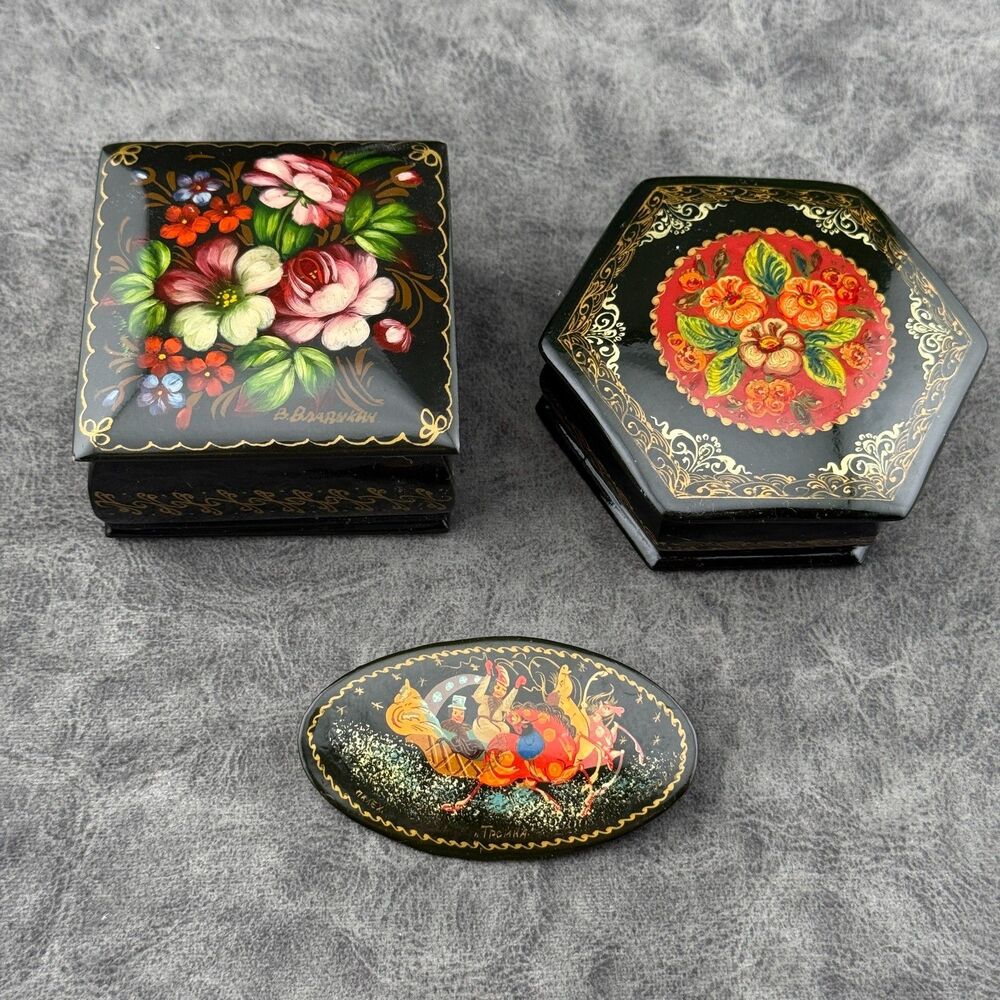 Lot VTG Signed Russian Black Lacquer Wood Trinket Boxes Brooch Handcrafted Art